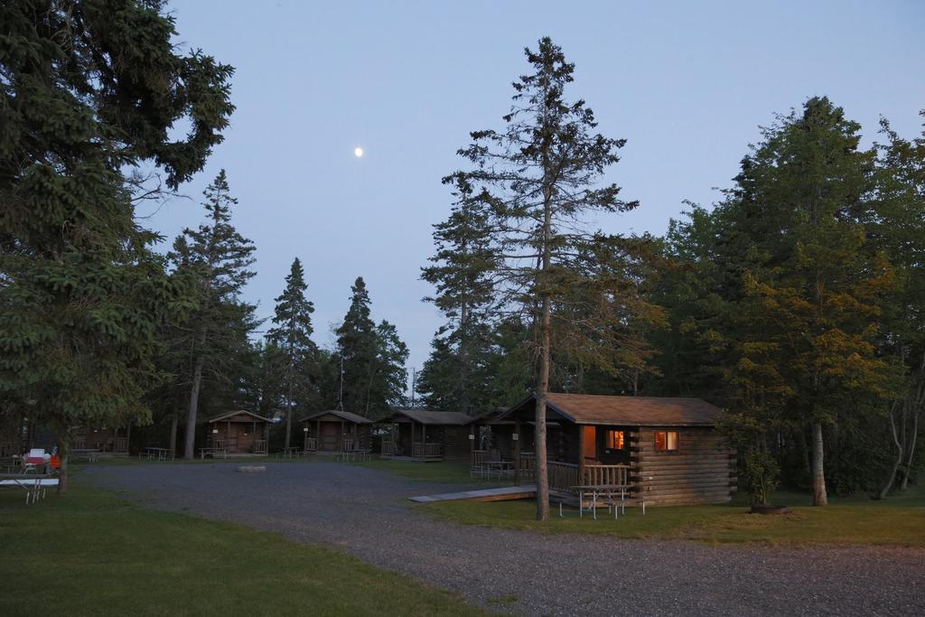Narrows Too Camping Resort Cabin 1 特伦顿 外观 照片